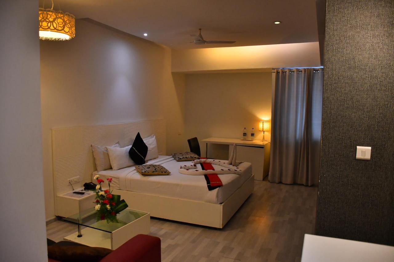 Hotel Vijay Parkinn, Gandhipuram, Coimbatore Buitenkant foto